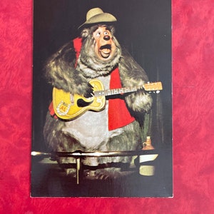 Carte postale vintage Walt Disney World - Grizzly Hall - Frontierland Country Bear Jamboree Big Al