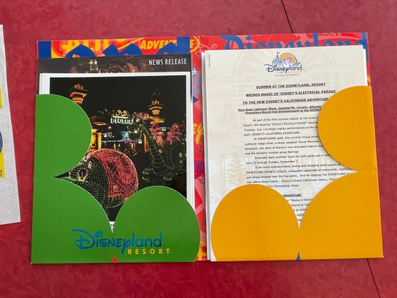 New Walt Disney World Scrapbook Starter Kit & Album 2001 New