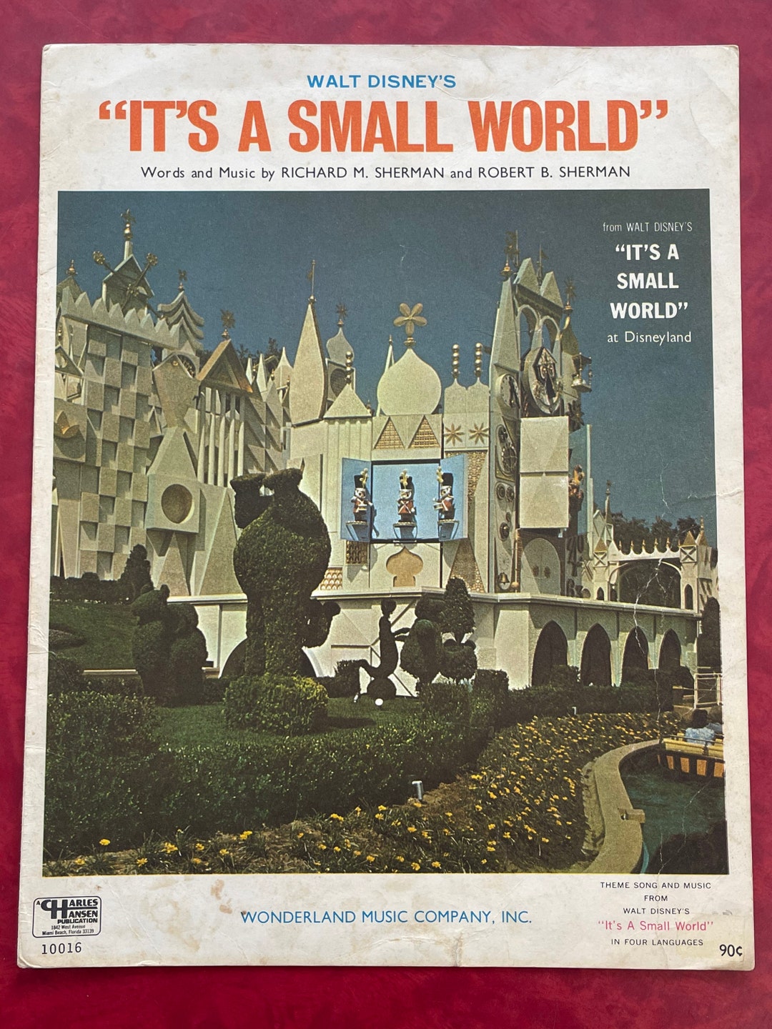 Amazon.com: Walt Disney's It's a Small World w/ Full Color