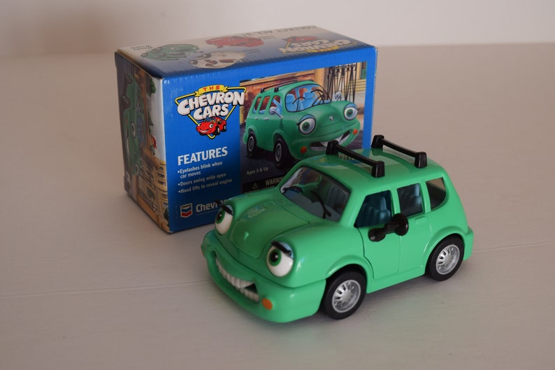 vintage toy model 1996 new in box Chevron Cars Wendy Wagon gas station promo