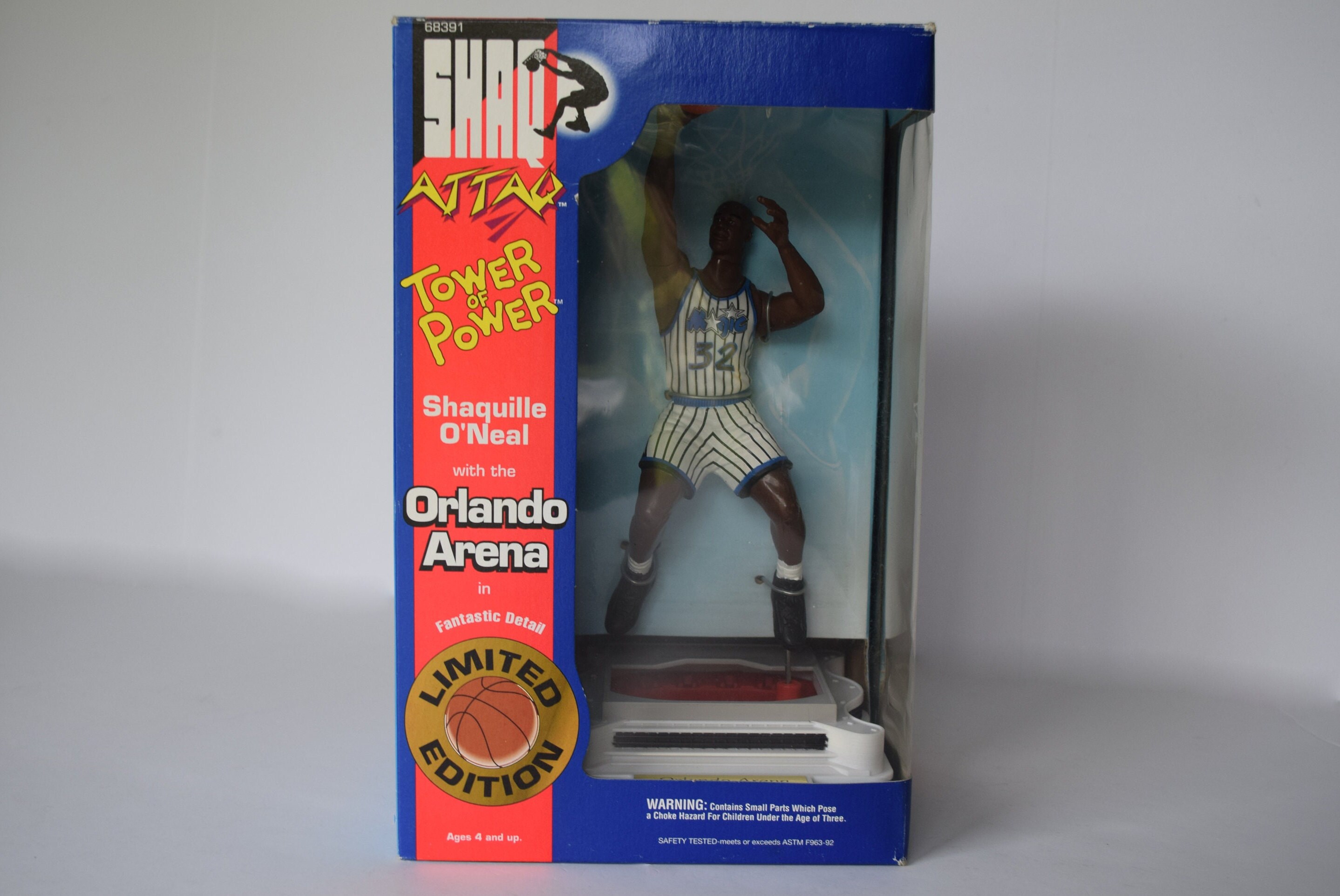 2 Orlando Magic Shaq Shaquille O'Neal NBA Basketball Action Figures Kenner