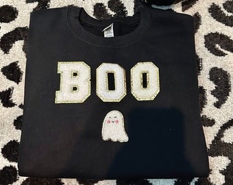 Halloween Chenille patch letter sweatshirt, Boo patch letter sweatshirt, Boo sweatshirt, Halloween, chenille, boo, ghost