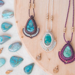 Chrysocolla amulet pendant, Chrysocolla macrame necklace, healing crystal, bohemian jewelry, Custom necklace with chrysocolla stone, Gift