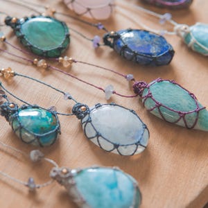 Necklace macrame with natural stone Aisha Creations