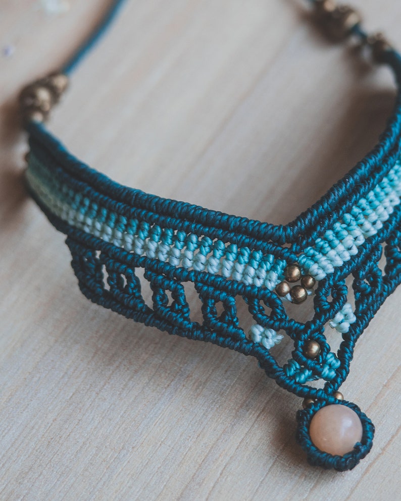 Mönster för fotlänkskedja i makramé, handledning för barfotasandaler i mikromakramé, boho fotlänkskedja i PDF-format, Gör din egen fotlänkskedja i makramé steg för steg bild 8