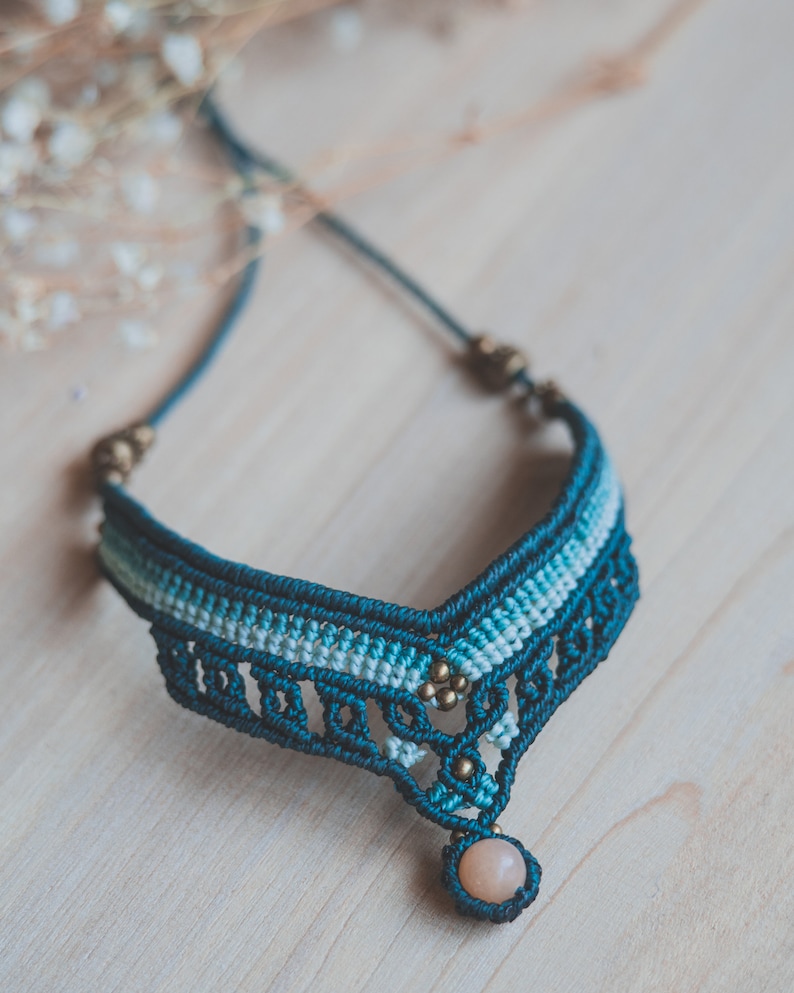 Mönster för fotlänkskedja i makramé, handledning för barfotasandaler i mikromakramé, boho fotlänkskedja i PDF-format, Gör din egen fotlänkskedja i makramé steg för steg bild 7