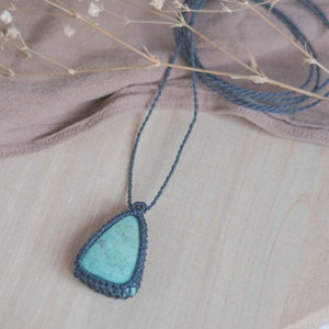 DIY kit macrame pendant with stone, personalized pendant kit, healing stone, make your own macrame pendant, Gift for her, macrame amulet kit image 6