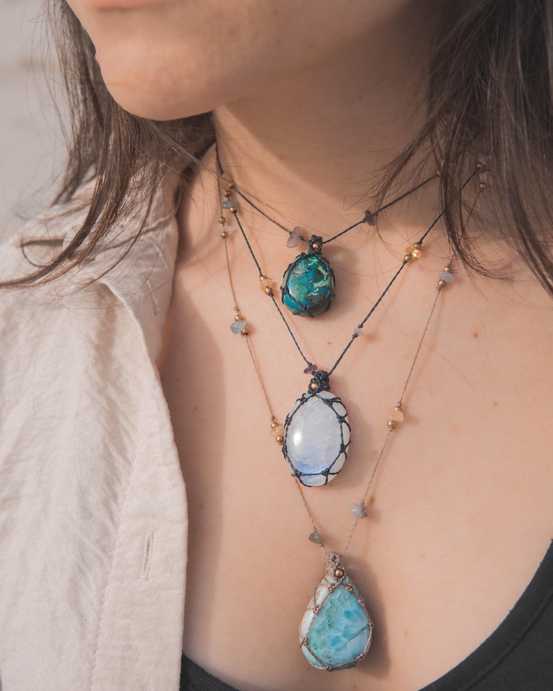 Necklace macrame with natural stone Aisha Creations