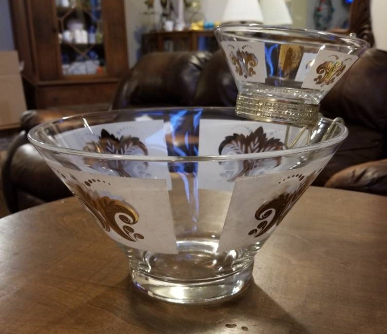 Vintage Anchor Hocking Festive Chip and Dip set with bracket. Etsy