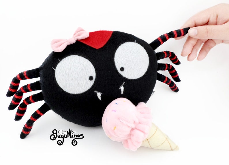 Araña niño niña peluche tierno regalo Decoración recuerdo juguete negro kawaii suave nombre bordado cumpleaños corazón gótico amor guyuminos Girl Non embroidery