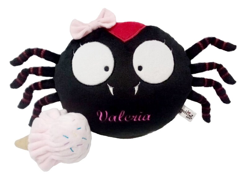 Araña niño niña peluche tierno regalo Decoración recuerdo juguete negro kawaii suave nombre bordado cumpleaños corazón gótico amor guyuminos Girl embroidery