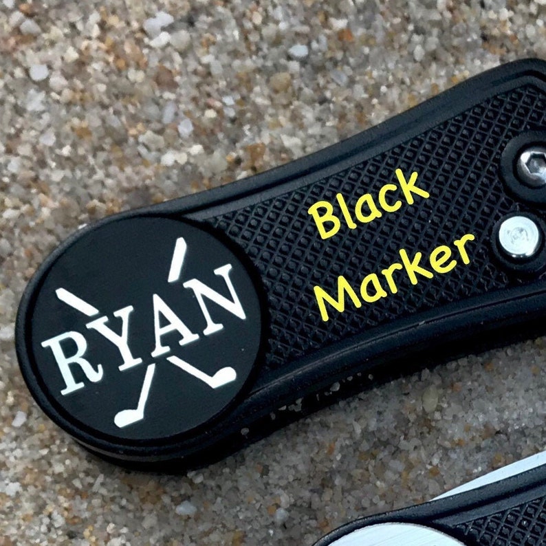 Gepersonaliseerde golfsprinkler en balmarkering, gegraveerd kerstcadeau Zwart