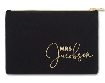 Bride Personalized MakeUp Bag - Bridal Shower Bag - Customized MakeUp Bag - Bride Make Up Bag - Mrs Bag For Bride - Gift Idea for Bride