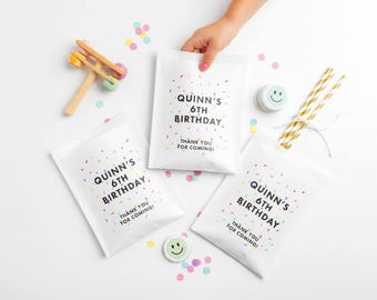 Bolsas de regalo de papel kraft blanco con chispas de cumpleaños - Bolsas para galletas y dulces - Totalmente personalizables - Bolsas planas de 15 x 20 cm - Resistentes a la grasa