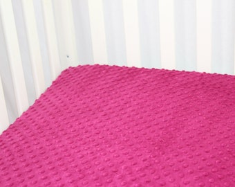 magenta crib sheet