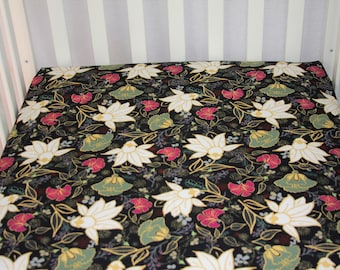 Fitted Crib Sheet / Mini Crib Sheet / Pack N Play - Flower Garden