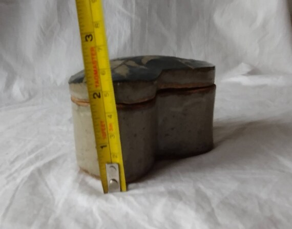 Artisan ceramic box heart shape - image 7