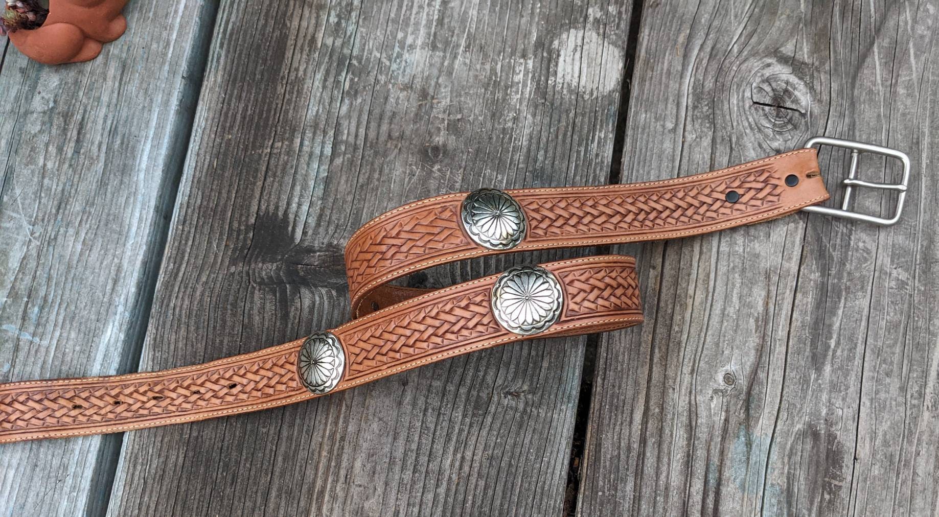 Tooled Leather Concha Belt Size 36 Justin Western Wear 1.5  display picture 3
