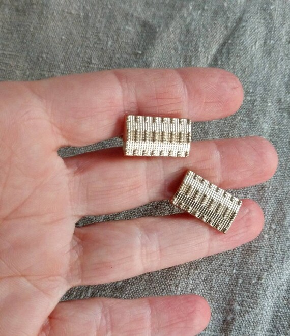 Midcentury gold textured rectangular cuff links h… - image 1