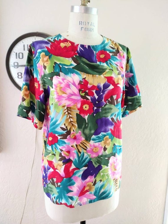 Silk blouse tropical bright floral shell M