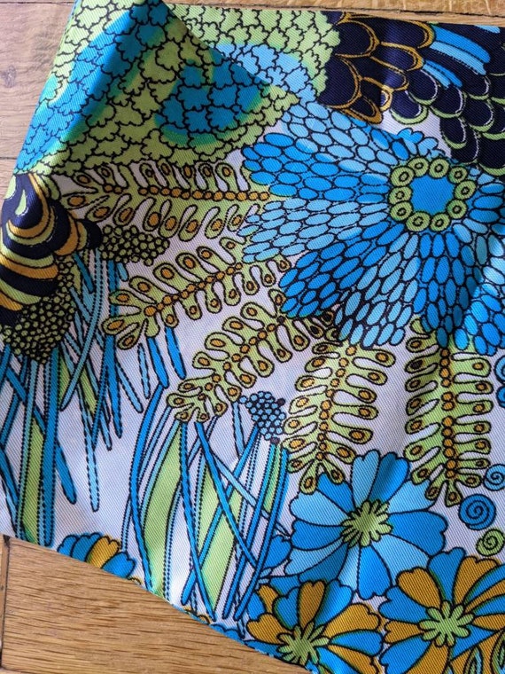 Sixties mod psychedelic long scarf - image 3