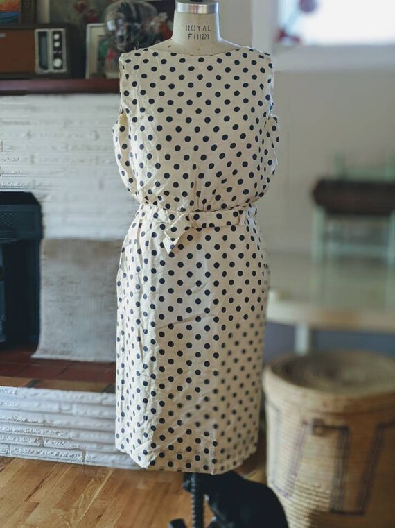 Silk wiggle dress navy polka dots medium 50's - image 8