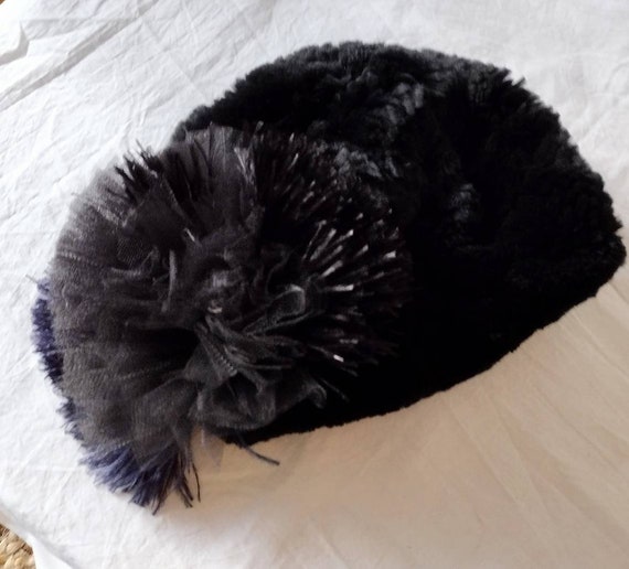 Black Fur Poof Cloche Diane Von Furstenberg - Etsy display picture 1