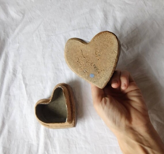 Artisan ceramic box heart shape - image 9