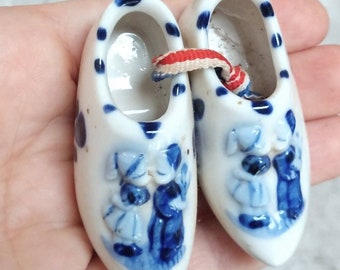 Dutch delft clog magnet ceramic cute