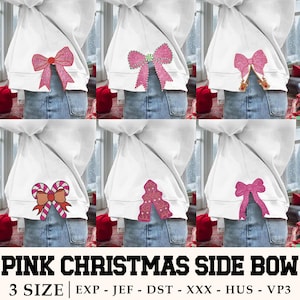 Könnte beinhalten: Ein weißer Kapuzenpullover mit sechs verschiedenen gestickten rosa Weihnachts-Schleifen-Designs an der Seite. Die Schleifen variieren im Stil, darunter eine Zuckerstangen-Schleife und eine Weihnachtsbaum-Schleife. Der Text unten lautet "PINK CHRISTMAS SIDE BOW" und "3 SIZE".