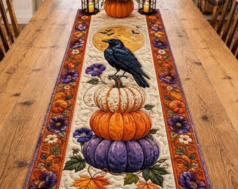 Raven Pumpkin Stack Quilt Table Runner, Gothic Harvest Table Runner, Autumn Crow Table Decor, Rustic Halloween Decor, Raven Lover Gift