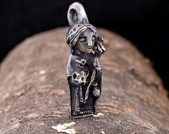 Völva norse inspired - viking pagan witch bronze pendant amulett