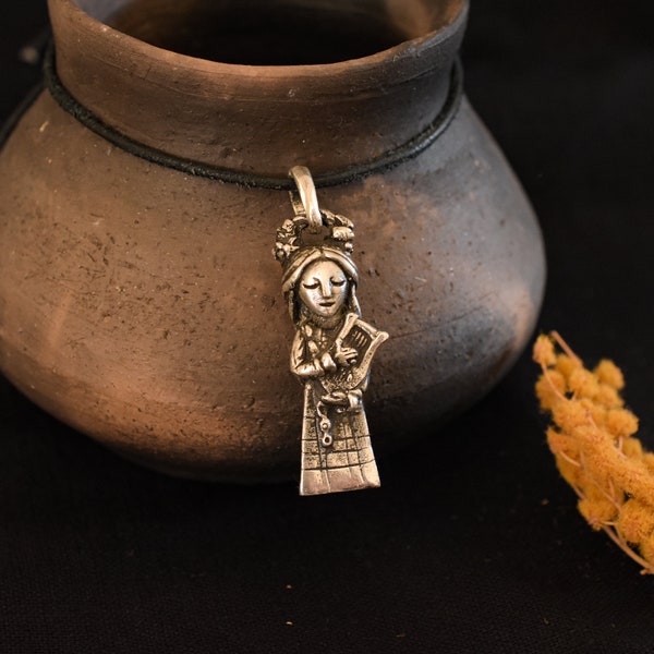 Brigid with Lyra Silver pendant - Celtic inspiration