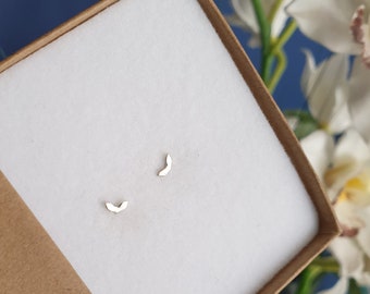 FERN MINI stud earrings | little silver leaf shape stud earrings | minimal silver studs | tiny silver studs | little silver leaf earrings