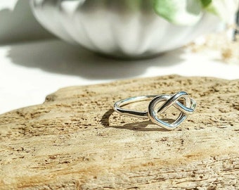 HEART KNOT recycled silver ring | Valentine Ring | Silver Heart Ring | Silver Love Heart Ring | Silver Love Ring | Recycled Silver Ring