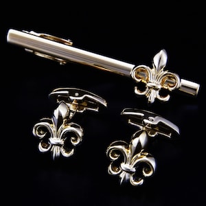 Personalized signature  Vintage gold tie clip。with gold iris flower cufflinks. Personalized name cufflinks men&#39;s suit。 cross iris tie clip.