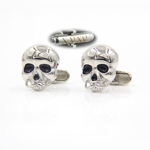 Personalized  Name cufflinks Sleeve nail Interesting cufflinks Men's cufflinks Metal cufflinks Skull cufflink