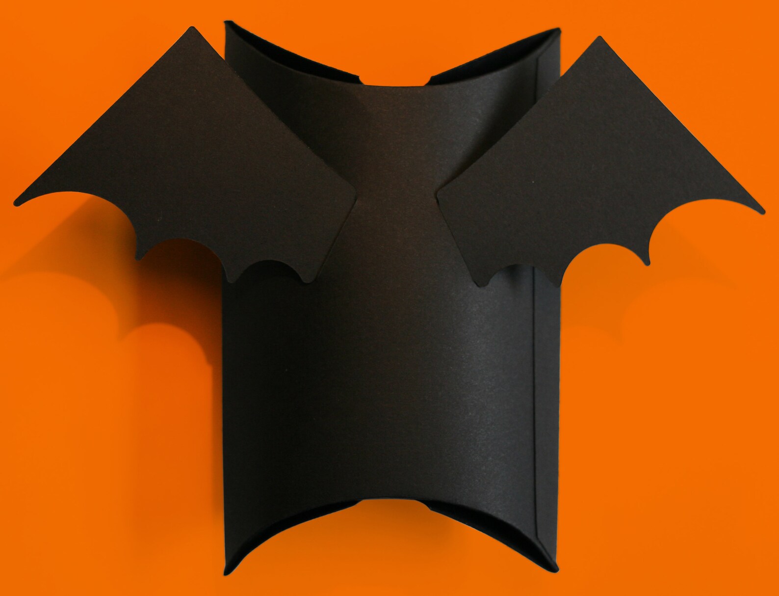 Cute Bat Gift Box SVG for Cricut, Halloween Party Favor Pillow Box