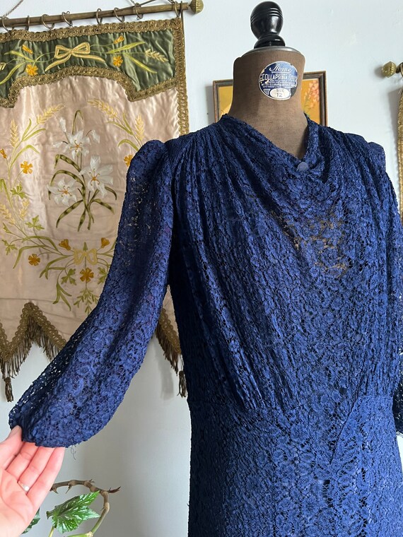 Vintage 1930s Midnight Blue Lace Dress - image 3