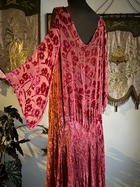 Vintage 1920s Pink Devore Velvet Dress - image 8