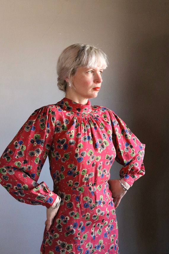 Vintage 1930s Ruched Silk Floral Poppies Balloon S