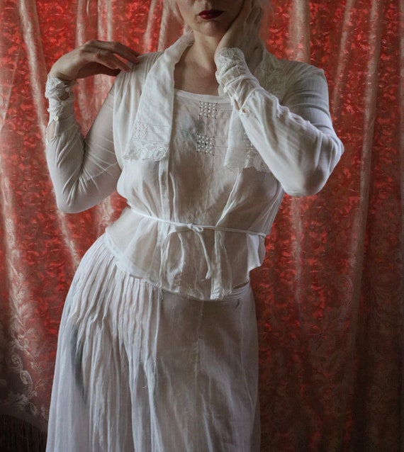 Antique Edwardian Ivory Sheer Cotton & Lace Blouse