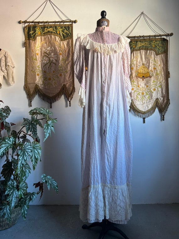 victorian dressing gown Gem