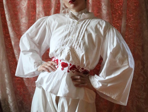 Antique Ivory Folk Blouse w/ Bell Sleeves