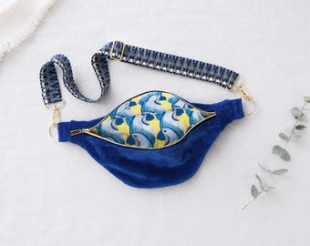 Bauchtasche Cord Königsblau, handmade Crossbody Bag mit Wechselgurt, Gürteltasche Damen blau, Hüfttasche mit Papageienfutter