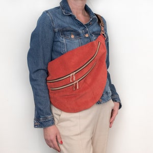 Bauchtasche Cord XL, Sling Bag oversize, ziegelrot kupfer, große Crossbody Tasche Bild 8