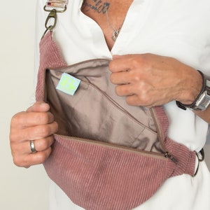 Riñonera de pana rosa viejo, bolso de cadera de alta calidad, bolso bandolera minimalista imagen 2