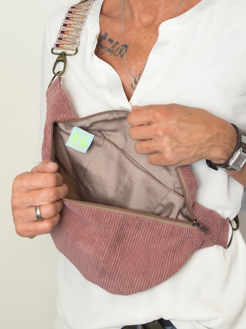 Bum bag cord old pink, high-quality hip bag, minimalist crossbody bag image 2