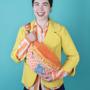 Bauchtasche Unikat Pink Orange Leo – Limited Edition Gürteltasche – Handmade Statement Bag