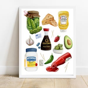 Puede incluir: Una ilustración acuarela de varios ingredientes para un sándwich, incluyendo pepinillos, queso, aguacate, mayonesa, ketchup, mostaza, salsa de soja, ajo y arándanos.